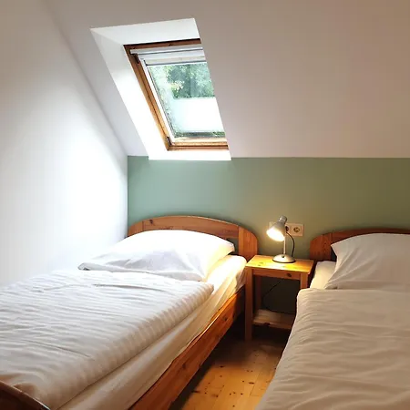 Haus 17 Ferienpark, Ruhiger Rueckzugsort Nahe Rennstrecke Bilster Berg Fuer Fahrer Und Motorsportfans Holiday home