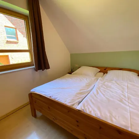 Haus 17 Ferienpark, Ruhiger Rueckzugsort Nahe Rennstrecke Bilster Berg Fuer Fahrer Und Motorsportfans * Nieheim