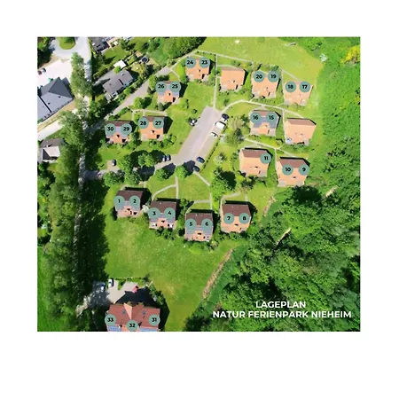 Haus 17 Ferienpark, Ruhiger Rueckzugsort Nahe Rennstrecke Bilster Berg Fuer Fahrer Und Motorsportfans