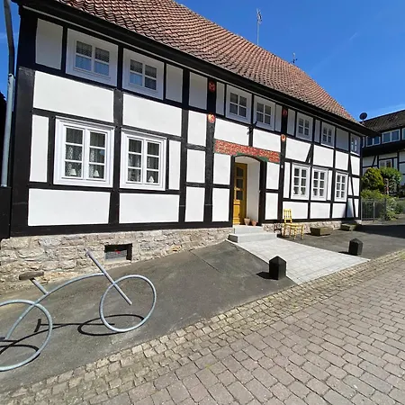 Holiday home Haus 17 Ferienpark, Ruhiger Rueckzugsort Nahe Rennstrecke Bilster Berg Fuer Fahrer Und Motorsportfans *